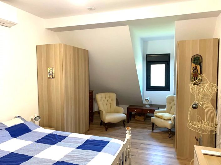 Image No.7-3 Bed House for sale