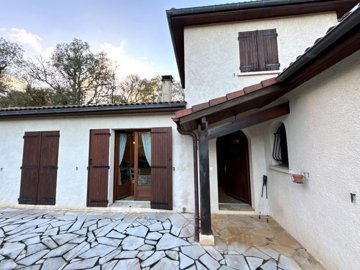 8b1e810534c0b7fbc7efefa1cf9aca2e7af3c51ddc144