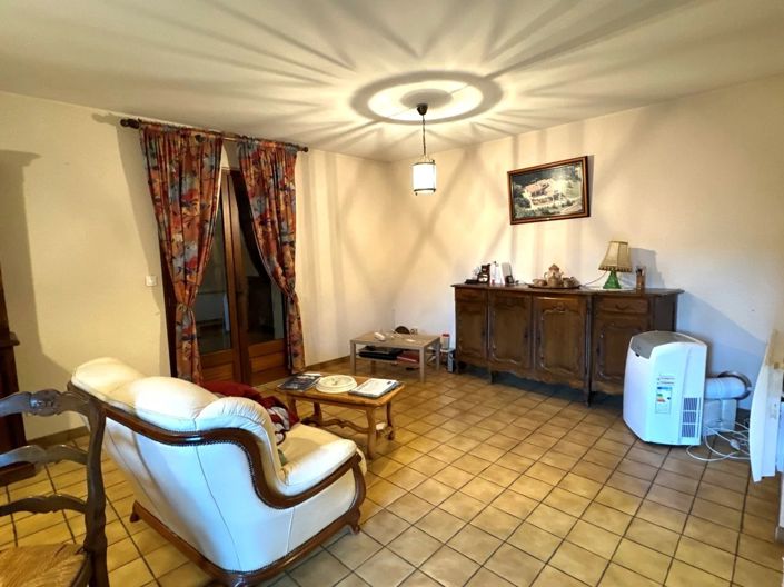 Image No.8-3 Bed House for sale