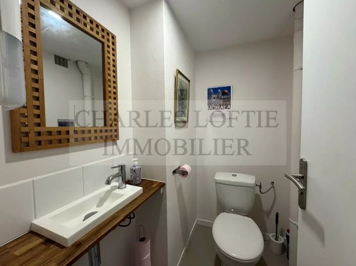Image No.12-13 Bed House for sale