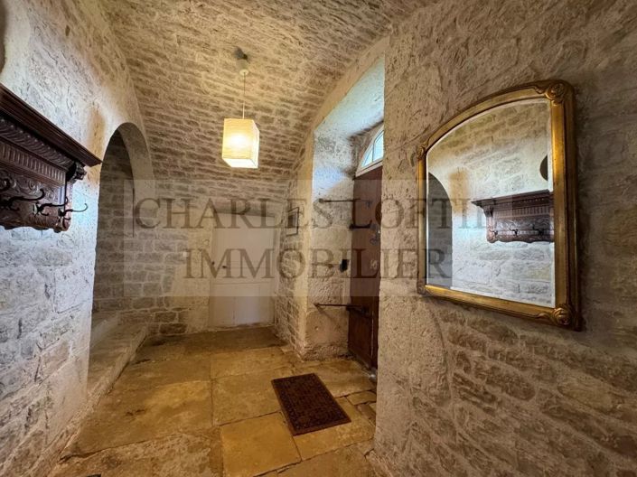 Image No.17-13 Bed House for sale