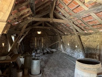 195bf9c9a30a045c27b2d256e6e8ba04379c6764e2144