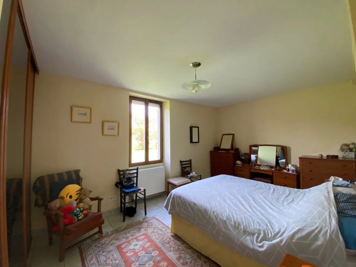 Image No.19-6 Bed House for sale