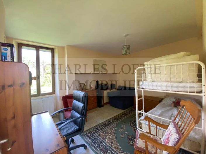 Image No.21-4 Bed House for sale