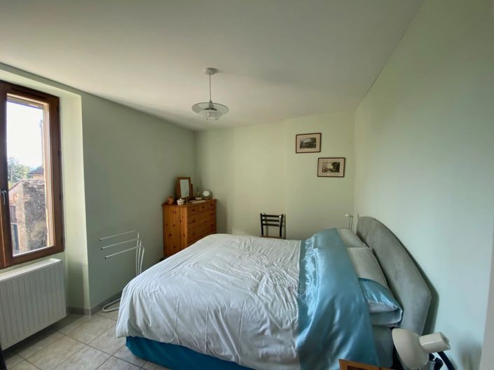 Image No.24-6 Bed House for sale