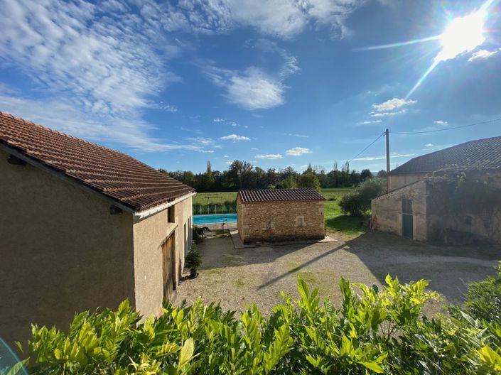 Image No.8-6 Bed House for sale