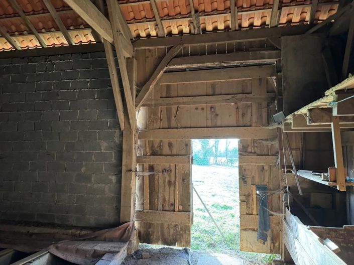 Image No.8-2 Bed House for sale