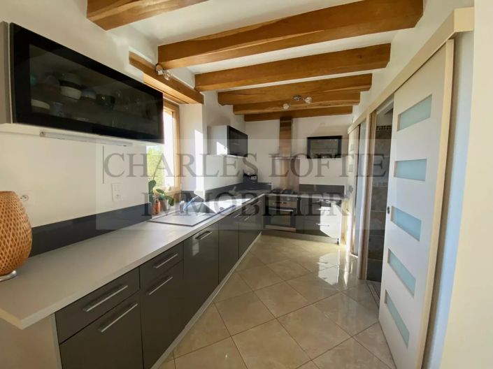 Image No.11-5 Bed House for sale