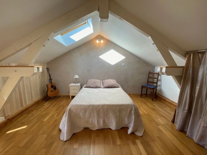 Image No.12-5 Bed House for sale