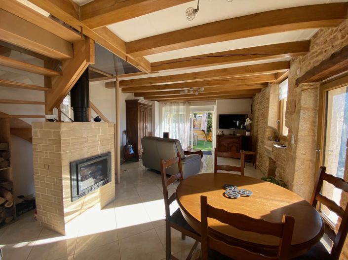 Image No.9-5 Bed House for sale