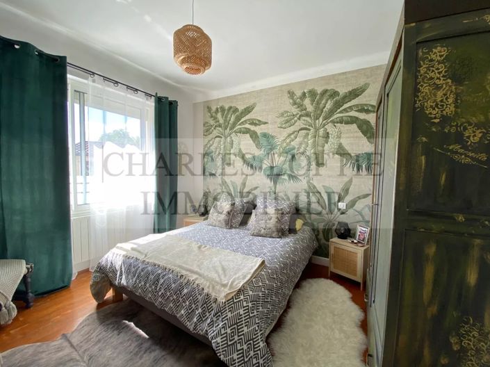 Image No.7-3 Bed House for sale