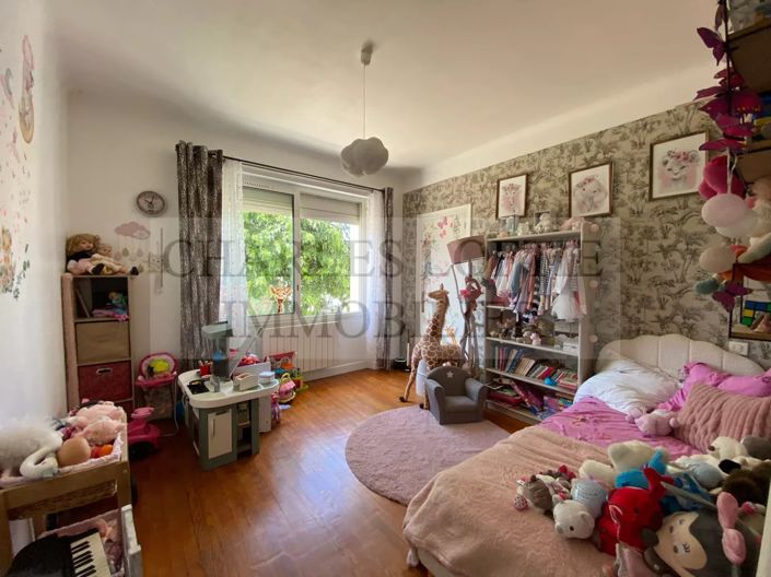 Image No.8-3 Bed House for sale