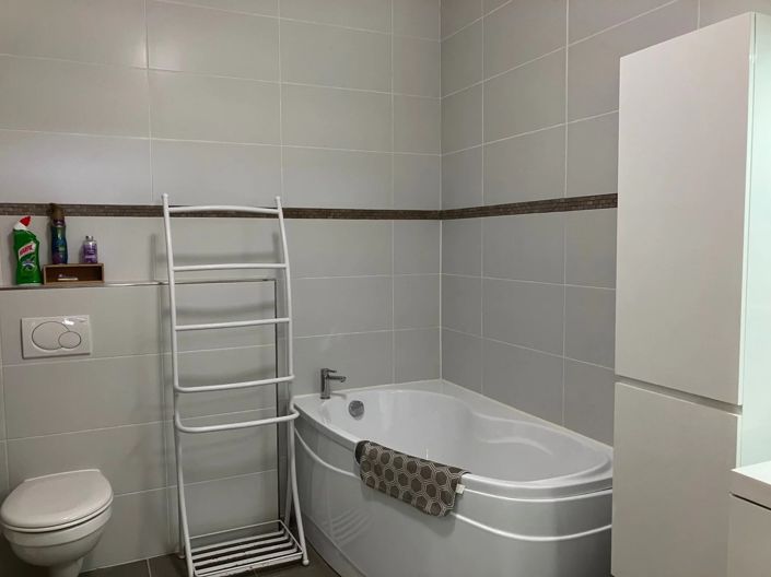 Image No.13-6 Bed House for sale