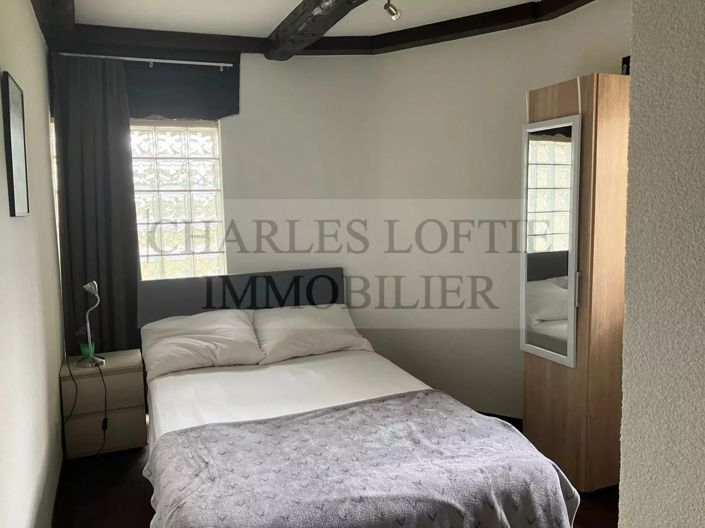 Image No.16-6 Bed House for sale