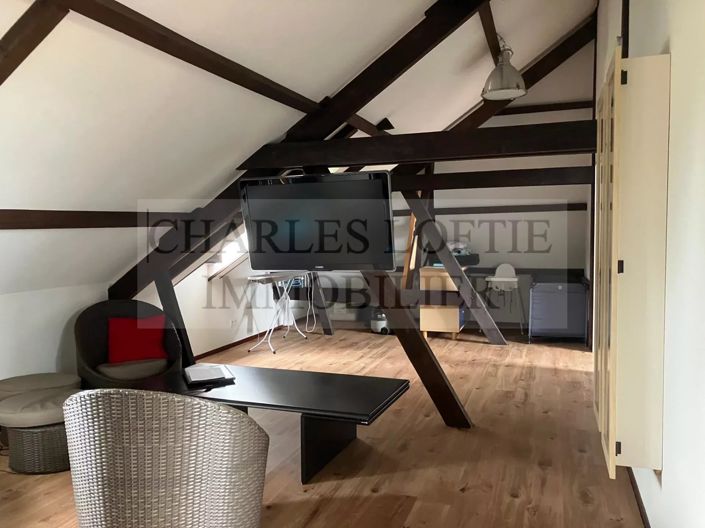 Image No.19-6 Bed House for sale