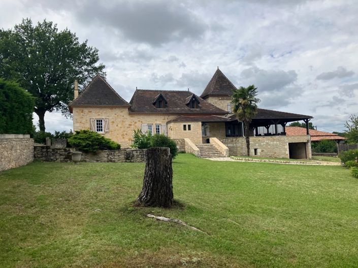 Image No.2-6 Bed House for sale