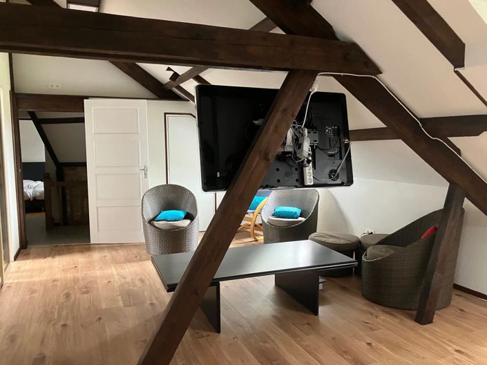 Image No.21-6 Bed House for sale