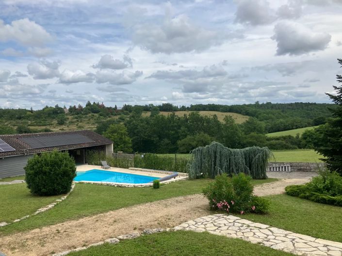 Image No.24-6 Bed House for sale