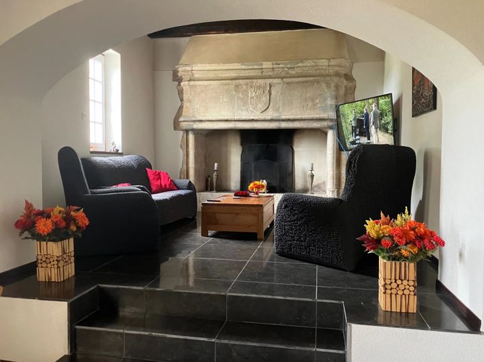 Image No.5-6 Bed House for sale