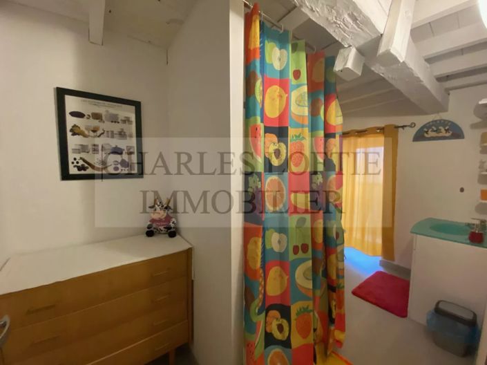 Image No.17-7 Bed House for sale