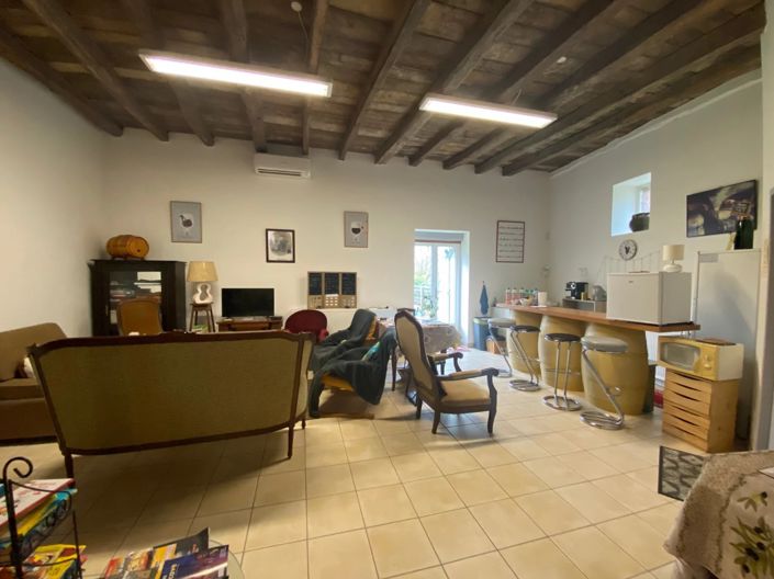 Image No.4-7 Bed House for sale