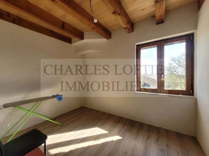Image No.6-3 Bed House for sale