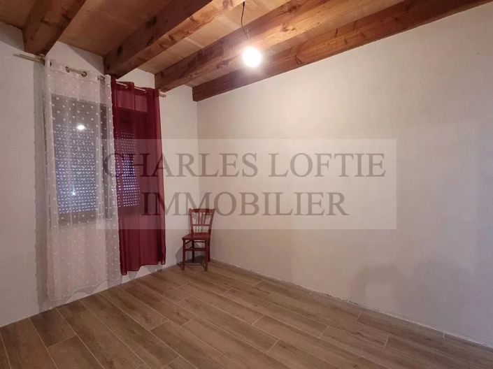 Image No.8-3 Bed House for sale