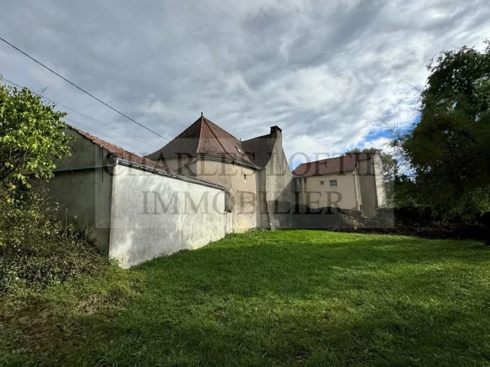 Image No.10-4 Bed House for sale