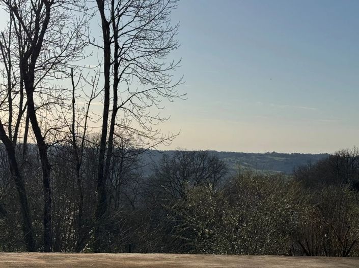 Image No.11-5 Bed House for sale