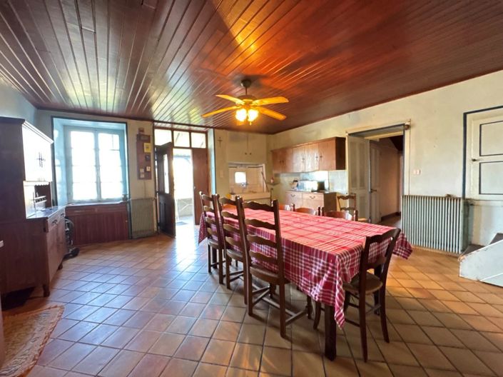 Image No.5-5 Bed House for sale