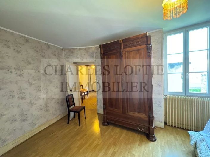 Image No.7-4 Bed House for sale