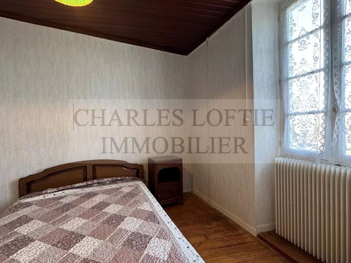 Image No.9-4 Bed House for sale