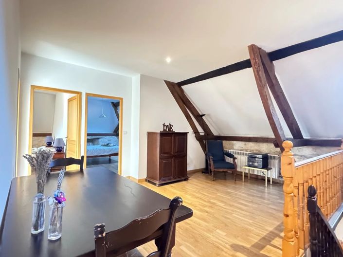 Image No.11-6 Bed House for sale