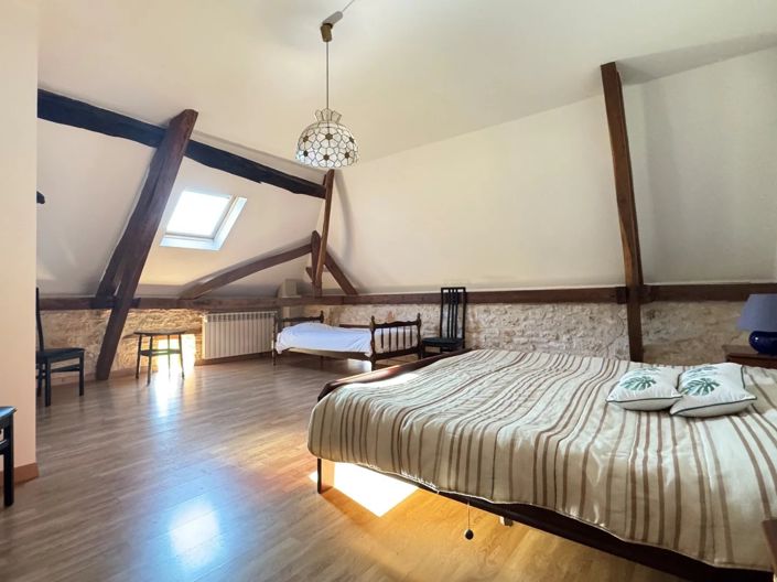 Image No.13-6 Bed House for sale