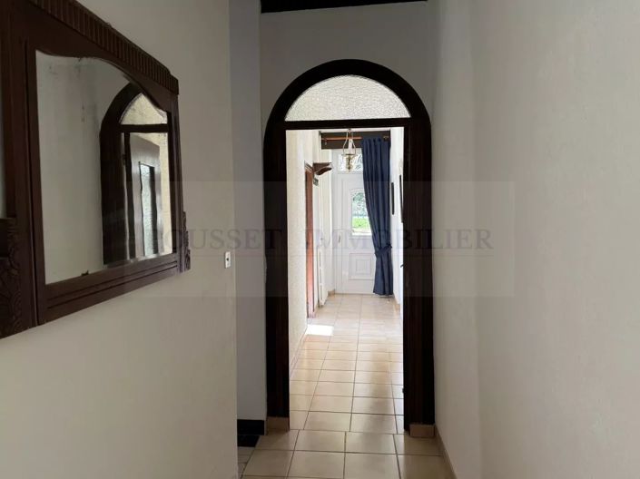 Image No.18-6 Bed House for sale