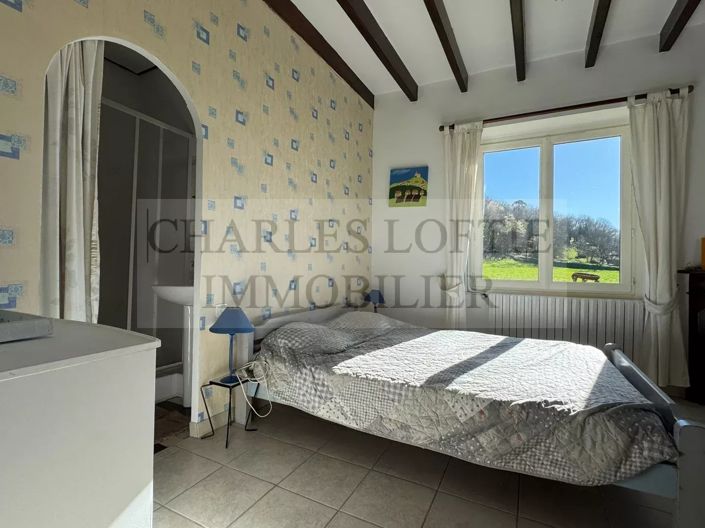 Image No.20-6 Bed House for sale