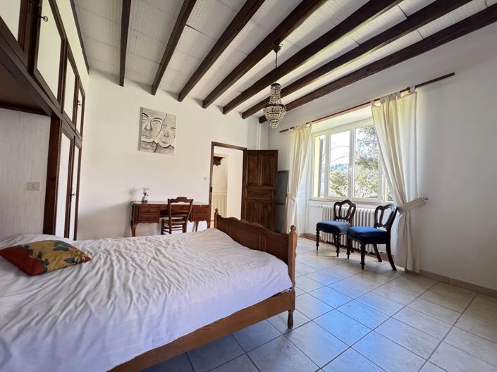 Image No.23-6 Bed House for sale