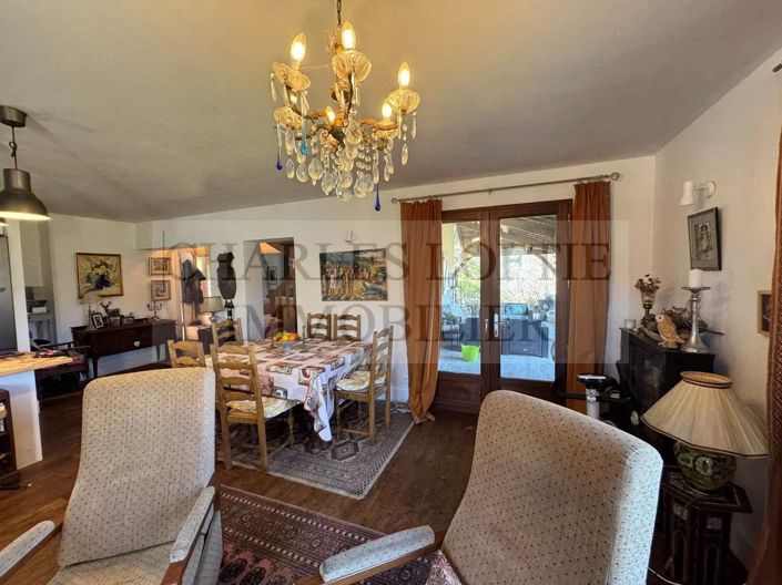 Image No.10-3 Bed House for sale