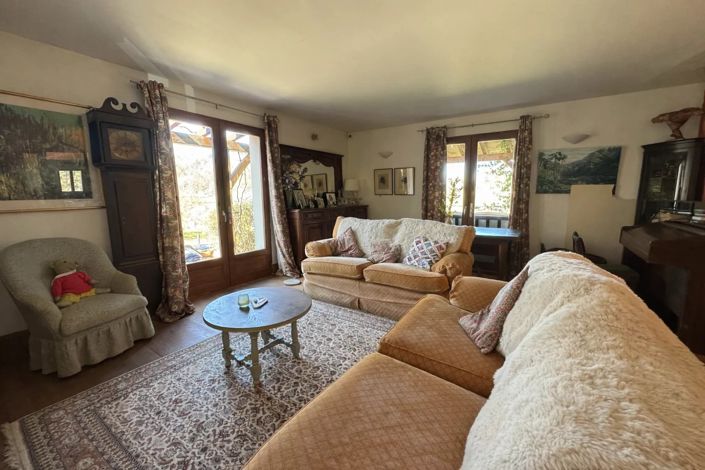 Image No.12-3 Bed House for sale