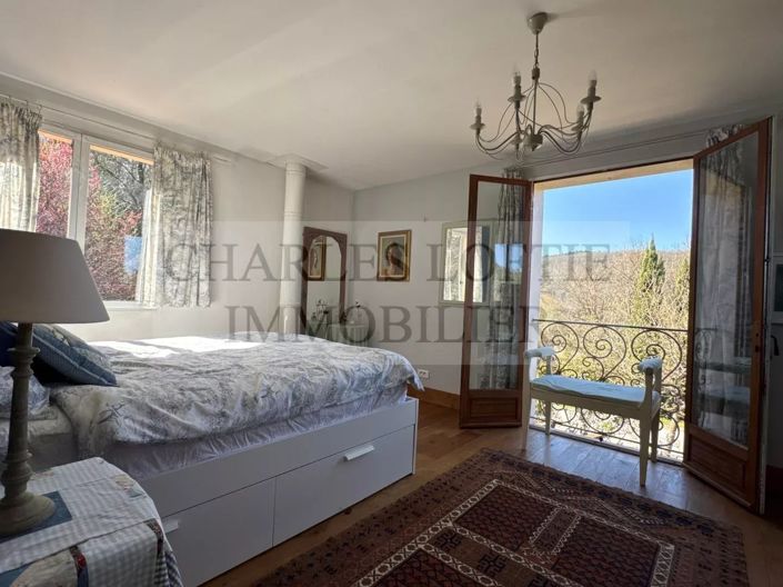 Image No.16-3 Bed House for sale