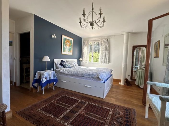 Image No.17-3 Bed House for sale