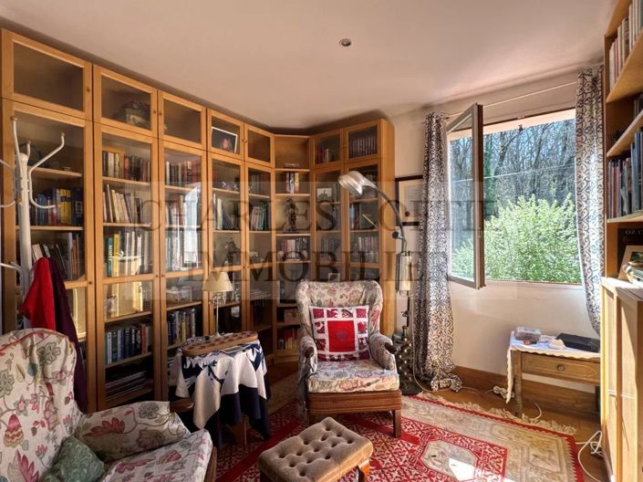 Image No.19-3 Bed House for sale