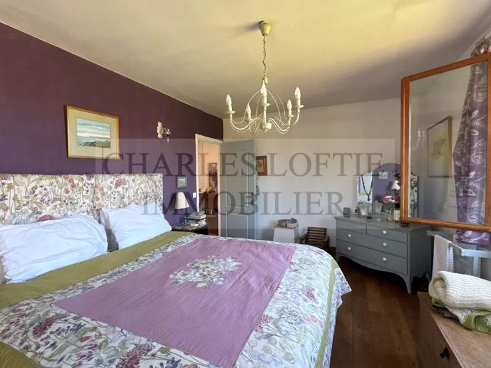 Image No.23-3 Bed House for sale