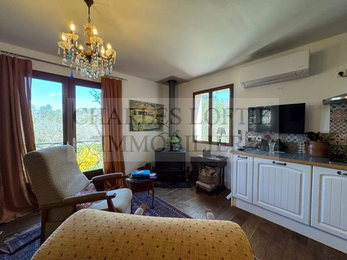 Image No.8-3 Bed House for sale