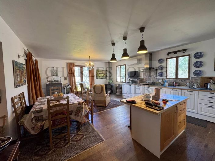 Image No.9-3 Bed House for sale