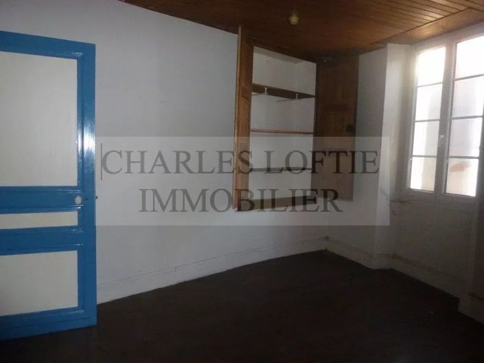 Image No.7-2 Bed House for sale
