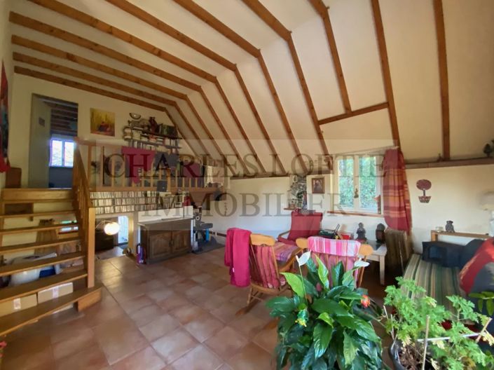 Image No.19-5 Bed House for sale