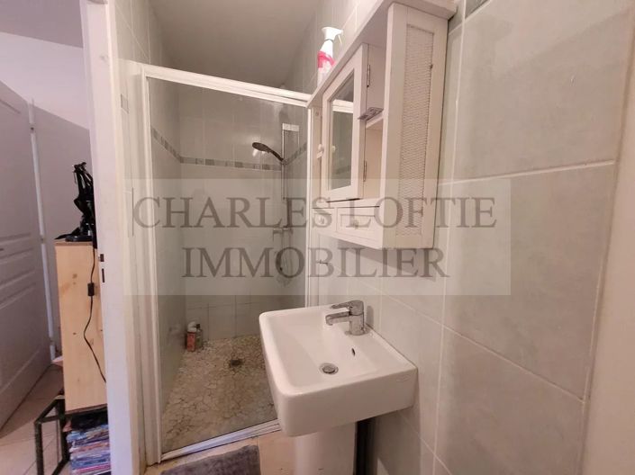 Image No.10-2 Bed House for sale