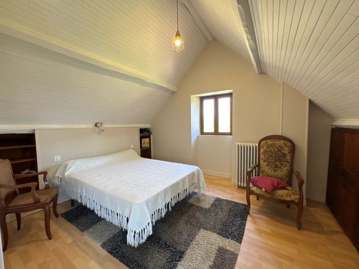 Image No.11-7 Bed House for sale