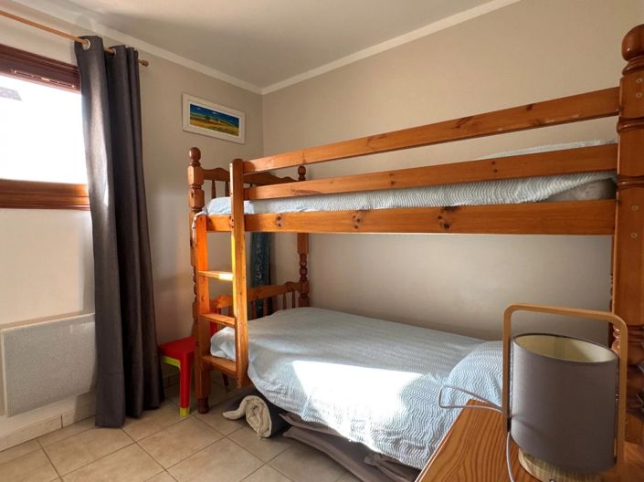 Image No.23-7 Bed House for sale